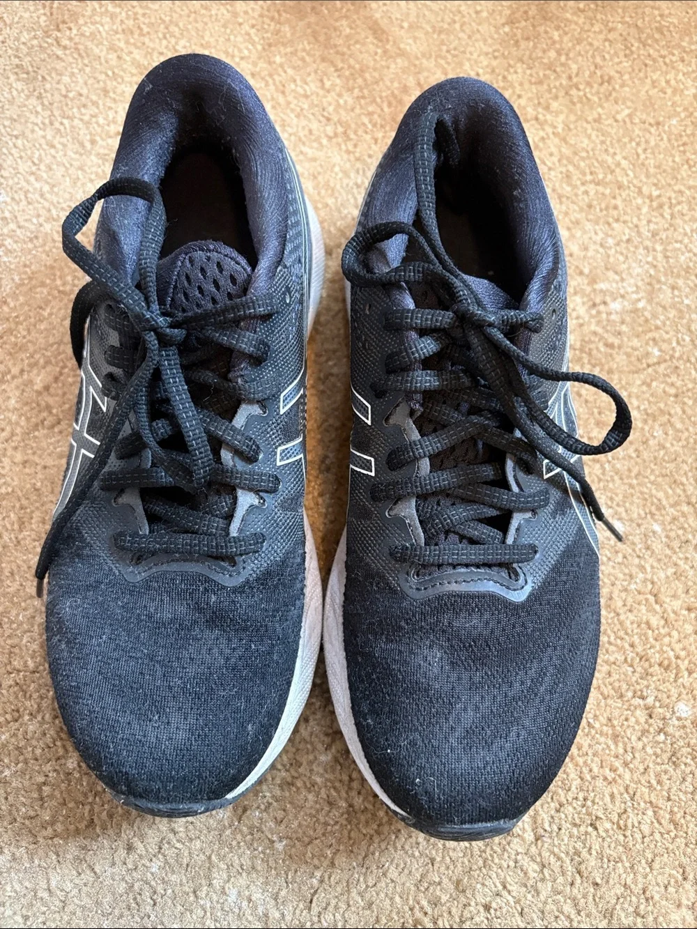 Asics Black Gel nimbus 23